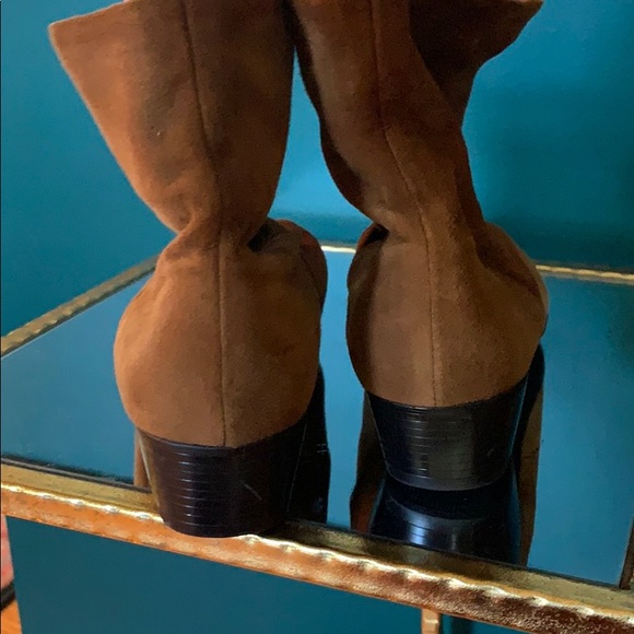 BOOTIES! - Picture 3 of 6